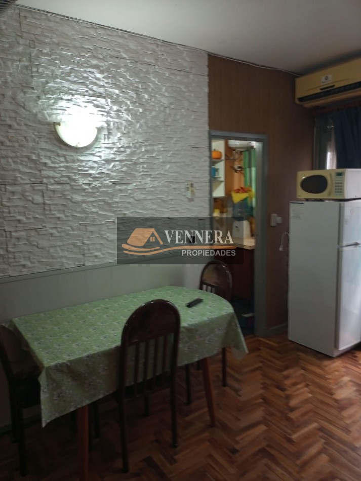 Real oportunidad de compra ( apto a credito ) ambiente y medio 32 mts U$S 35.000 !!!