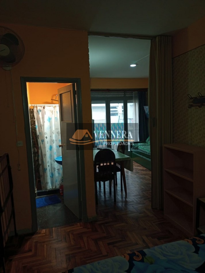 Real oportunidad de compra ( apto a credito ) ambiente y medio 32 mts U$S 35.000 !!!